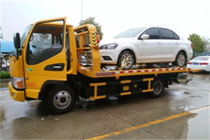 洛南附近拖车救援24小时服务热线